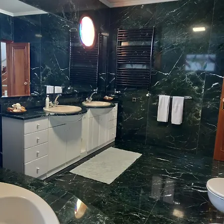 Francelos Village